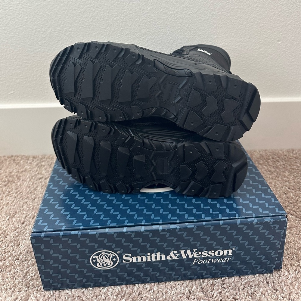 Smith & Wesson Men's Footwear Breach 2.0 8" Side Zip Military and Tactical Boot - Picture 4 of 7